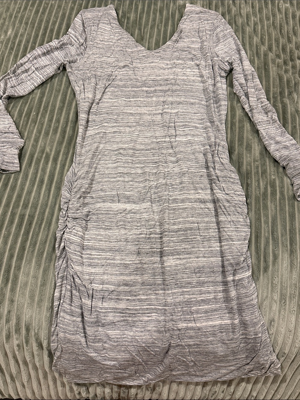 Banana Republic Gray Striped Long Sleeve Dress